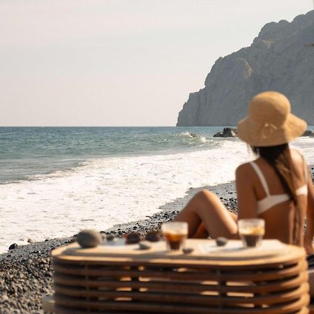 Radisson Blu Zaffron Resort, Santorini (Adults Only) Камари Экстерьер фото