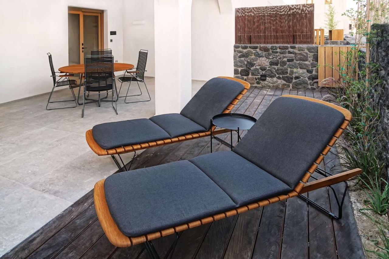 Radisson Blu Zaffron Resort, Santorini (Adults Only) Камари Экстерьер фото