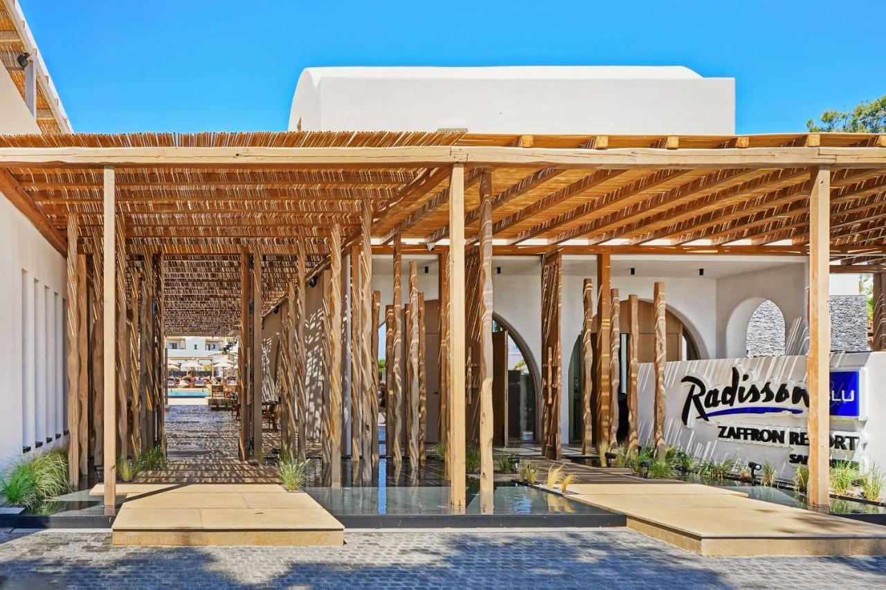 Radisson Blu Zaffron Resort, Santorini (Adults Only) Камари Экстерьер фото